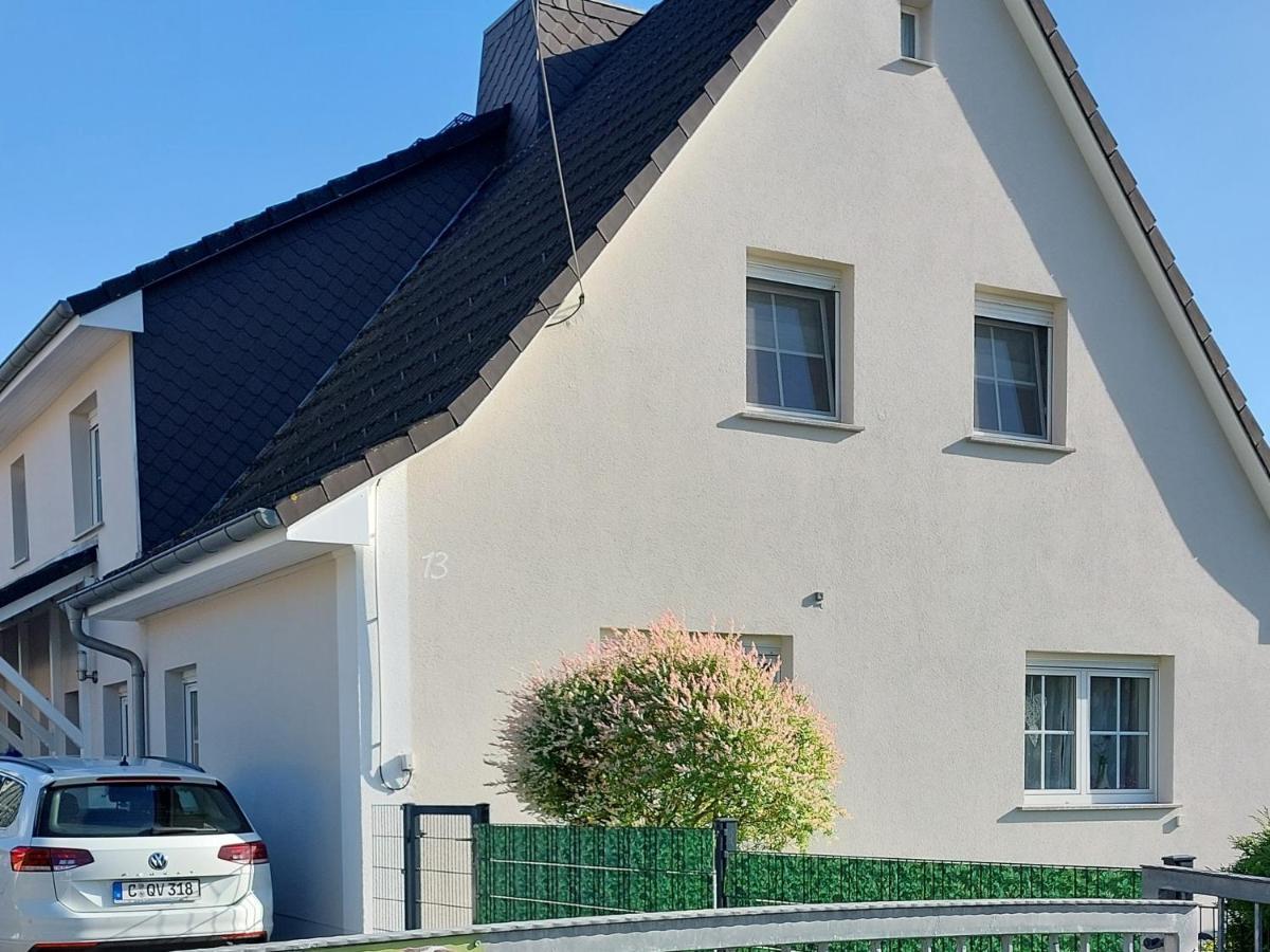 Ferienwohnung Bienwald Mit Pool Fuer 4 - 6 Personen Mit 3 Schlafzimmern Grobitz Exterior foto