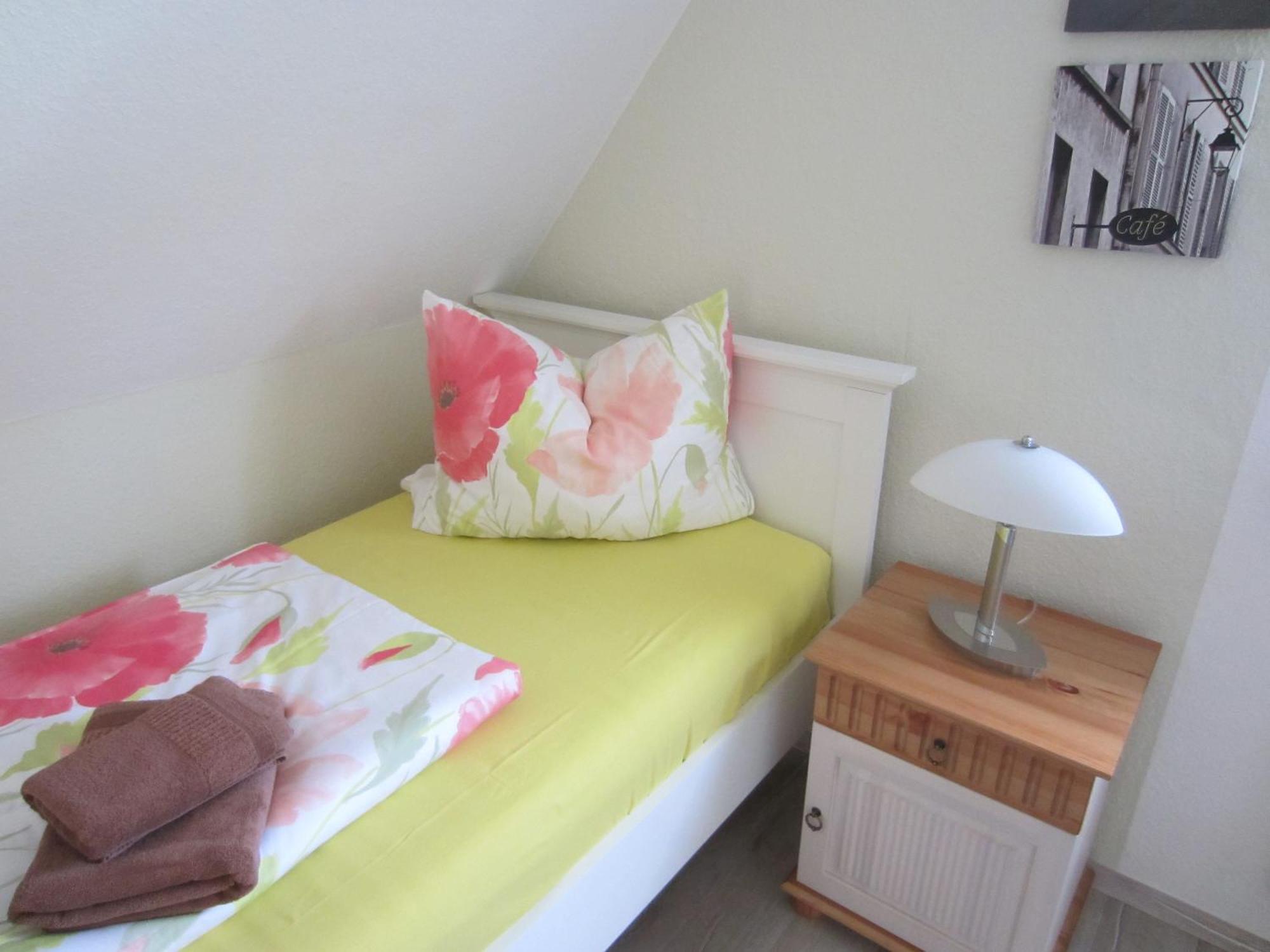 Ferienwohnung Bienwald Mit Pool Fuer 4 - 6 Personen Mit 3 Schlafzimmern Grobitz Exterior foto