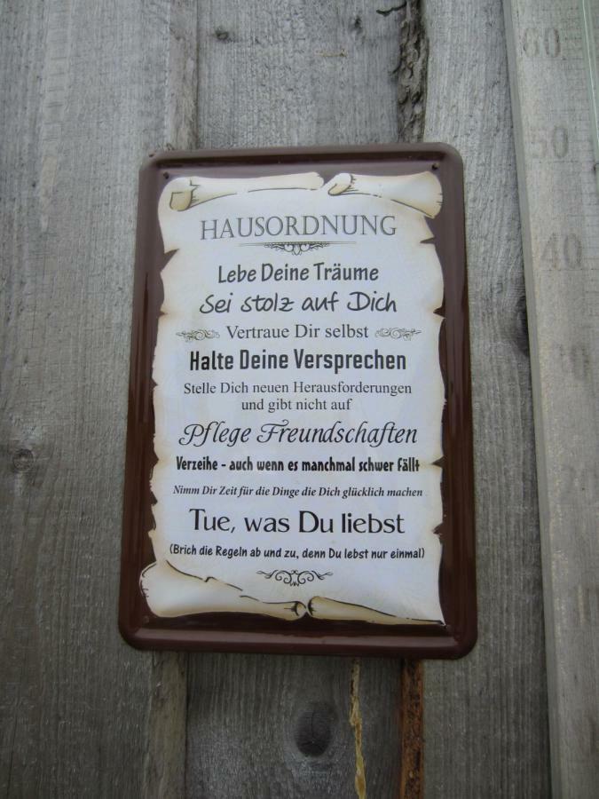Ferienwohnung Bienwald Mit Pool Fuer 4 - 6 Personen Mit 3 Schlafzimmern Grobitz Exterior foto